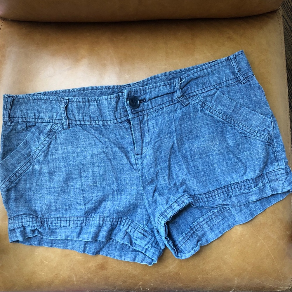 F21 Chambray shorts from Forever 21 sz Large